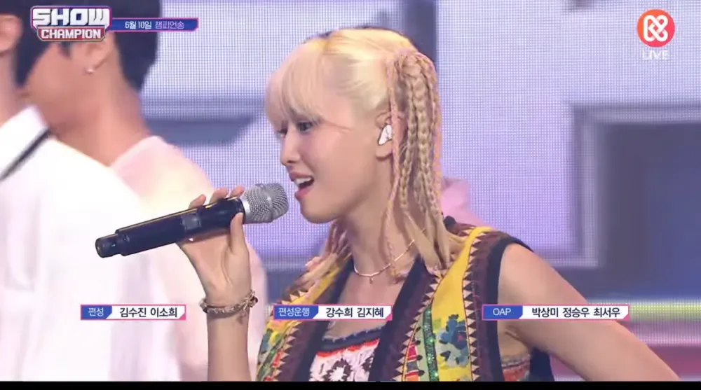 Sân khấu Encore - Nỗi ám ảnh của những thần tượng K-Pop không thể hát live - Ảnh 2.