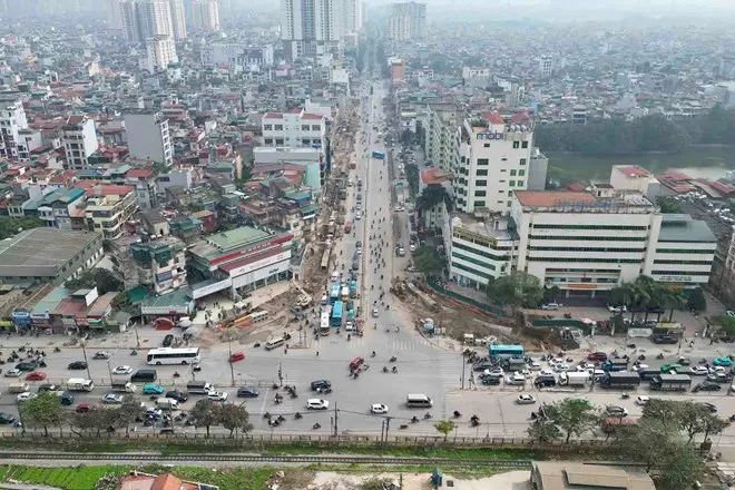 Hà Nội điều chỉnh phân luồng giao thông trên đường Giải Phóng từ ngày 6/4 - Ảnh 1.