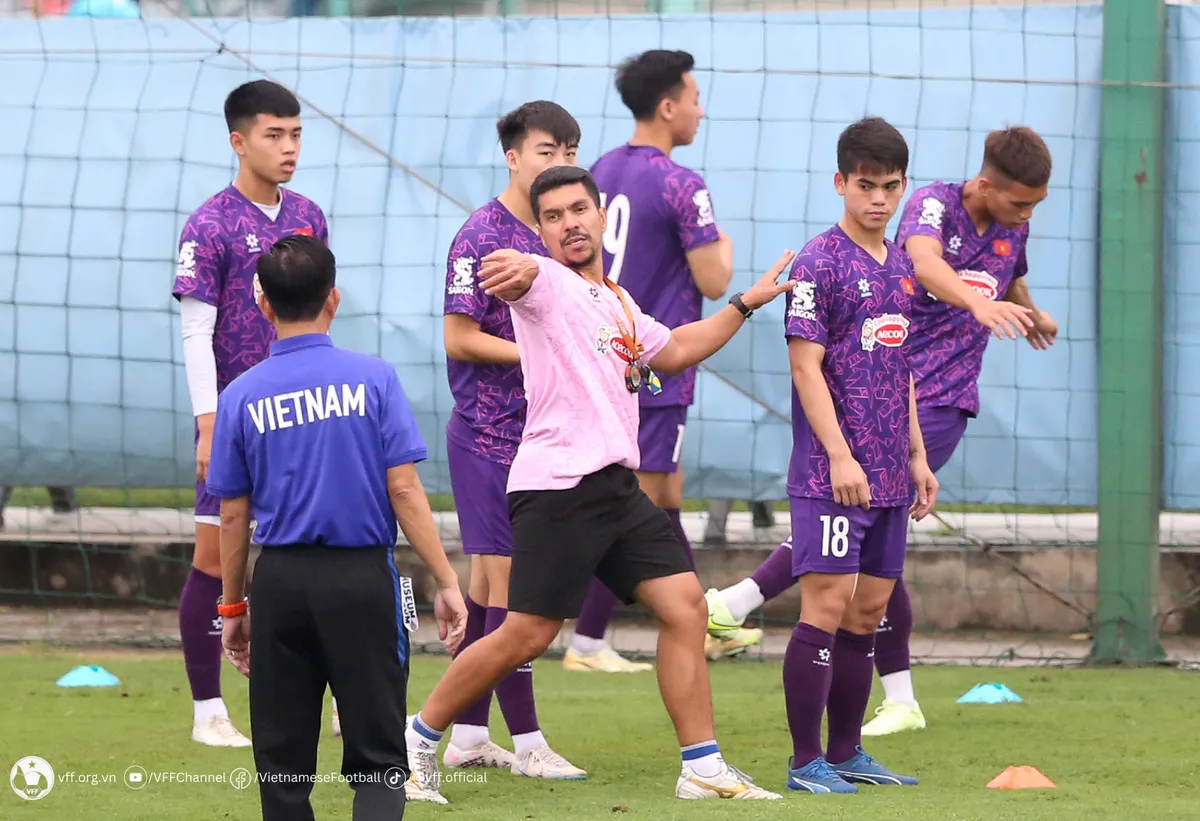 U23 Việt Nam đặt mục tiêu tiến xa tại VCK U23 châu Á 2024 - Ảnh 5. U23 Việt Nam đặt mục tiêu tiến xa tại VCK U23 châu Á 2024 - Ảnh 5.