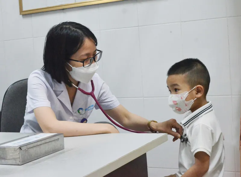 Cảnh báo ca mắc cúm mùa tăng cao, biến chứng nặng thời điểm giao mùa - Ảnh 2. Cảnh báo ca mắc cúm mùa tăng cao, biến chứng nặng thời điểm giao mùa - Ảnh 2.