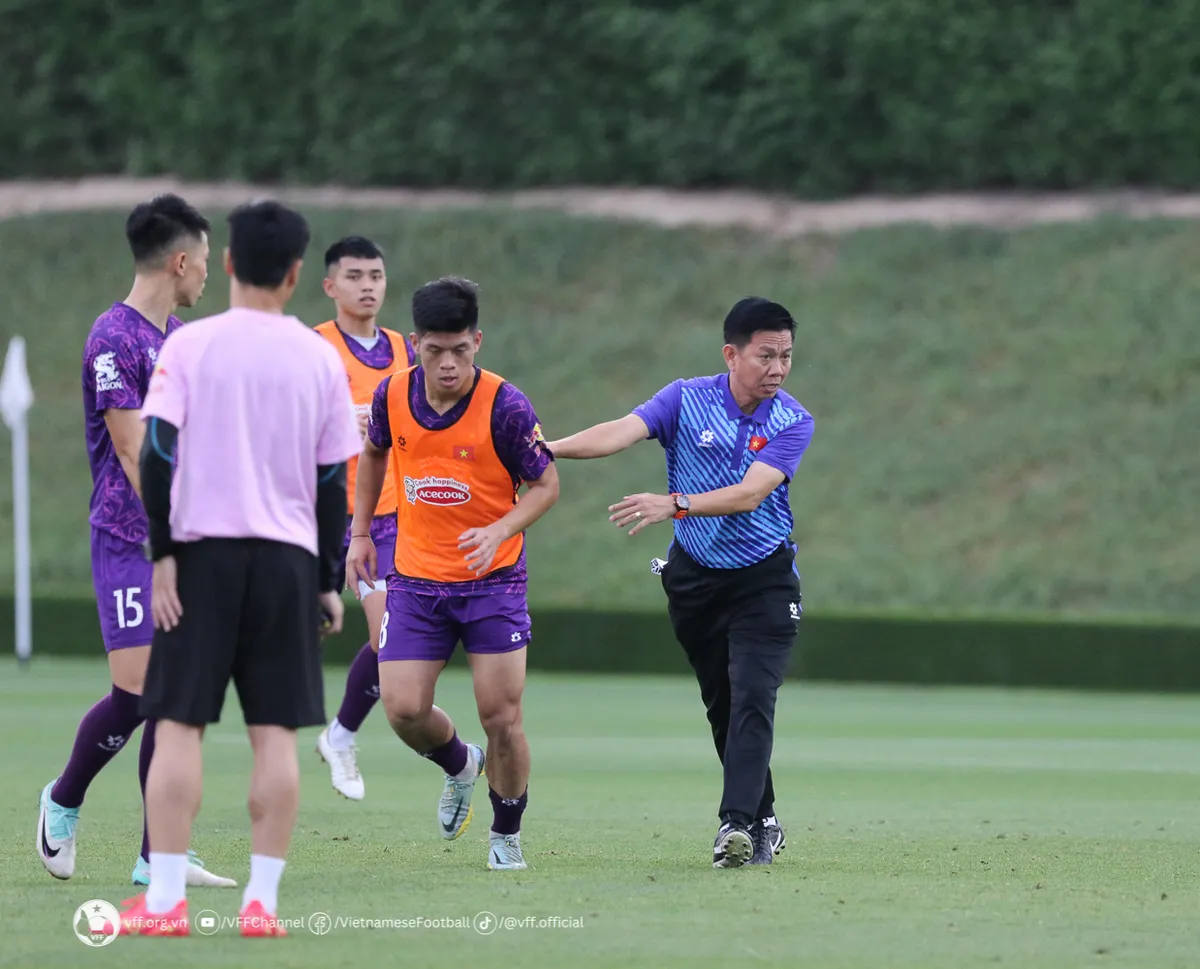 U23 Việt Nam căng sức tập luyện, chuẩn bị cho “bài thi” trước U23 Jordan - Ảnh 1. U23 Việt Nam căng sức tập luyện, chuẩn bị cho “bài thi” trước U23 Jordan - Ảnh 1.