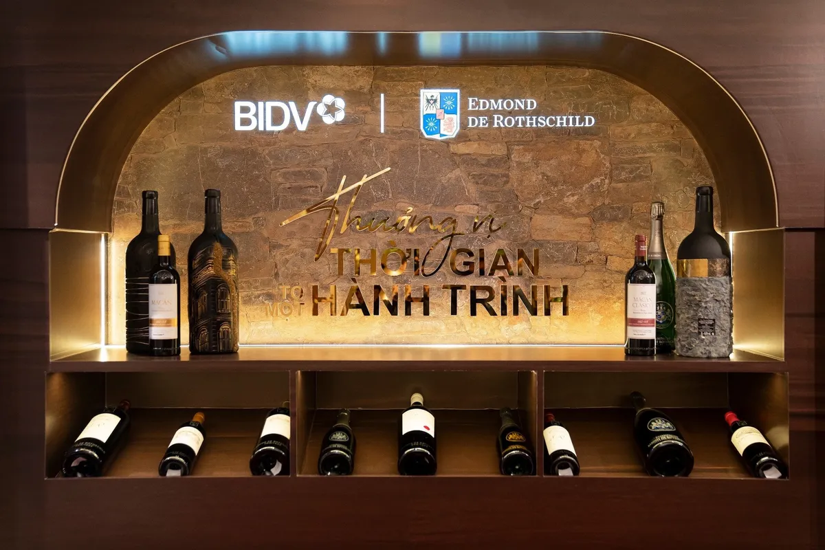 Trải nghiệm dịch vụ chuẩn mực quốc tế d&agrave;nh cho kh&aacute;ch h&agrave;ng cao cấp - Ảnh 2.