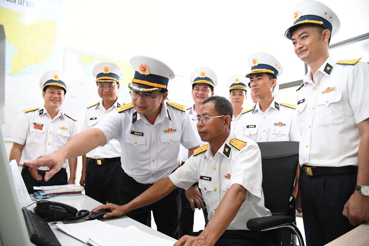 V&ugrave;ng 5 Hải qu&acirc;n n&acirc;ng cao tinh thần sẵn s&agrave;ng chiến đấu - Ảnh 1.