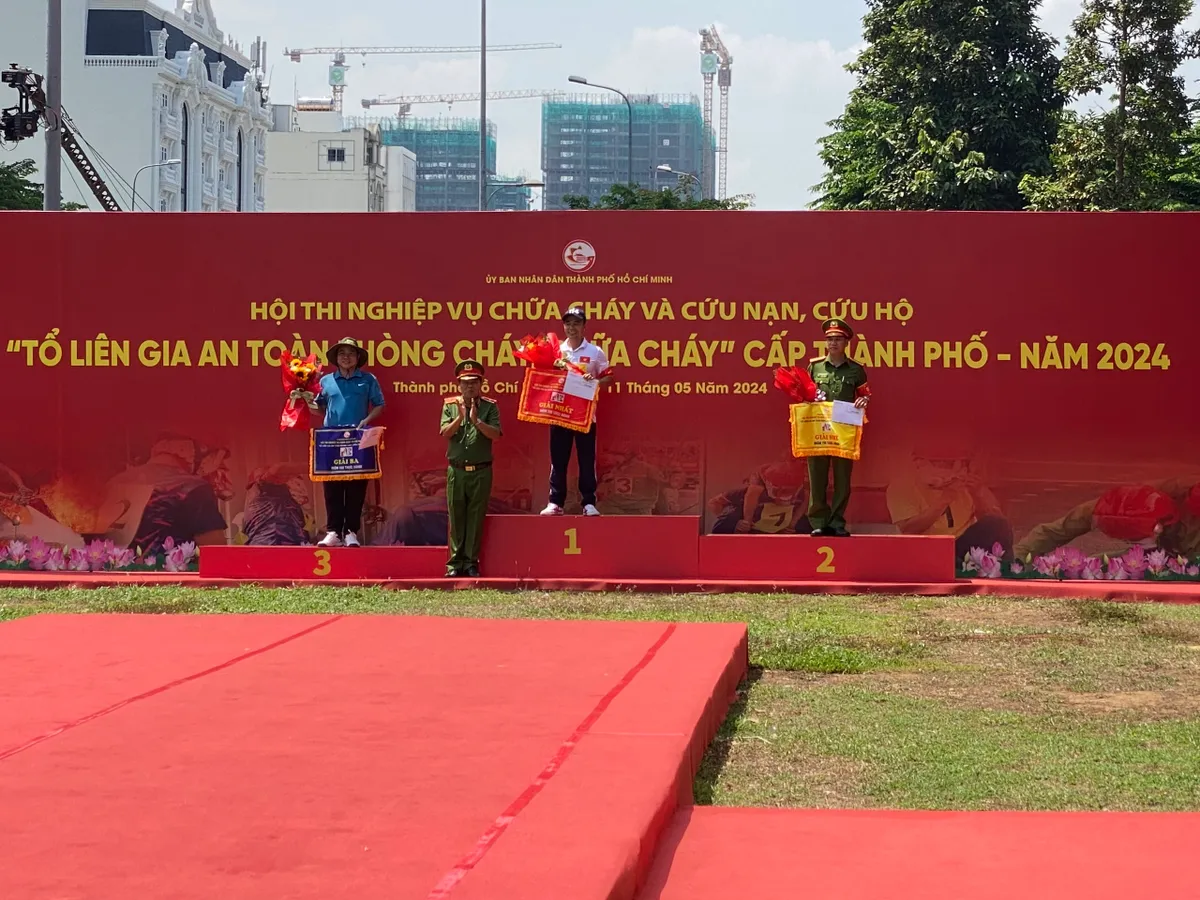 TP Hồ Chí Minh: 22 đội tuyển tham gia Hội thi nghiệp vụ chữa cháy và cứu nạn, cứu hộ - Ảnh 13.