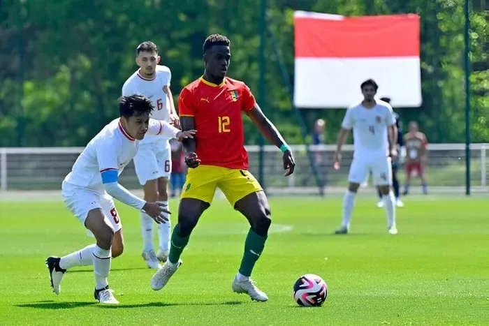 LĐBĐ Bóng đá Indonesia xin lỗi U23 Guinea vì để CĐV phân biệt chủng tộc - Ảnh 2. LĐBĐ Bóng đá Indonesia xin lỗi U23 Guinea vì để CĐV phân biệt chủng tộc - Ảnh 2.