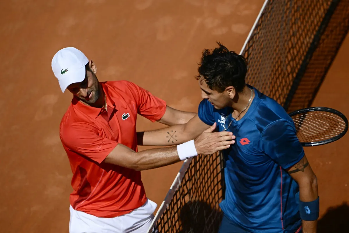 Novak Djokovic dừng bước tại vòng 3 Italia mở rộng - Ảnh 1. Novak Djokovic dừng bước tại vòng 3 Italia mở rộng - Ảnh 1.