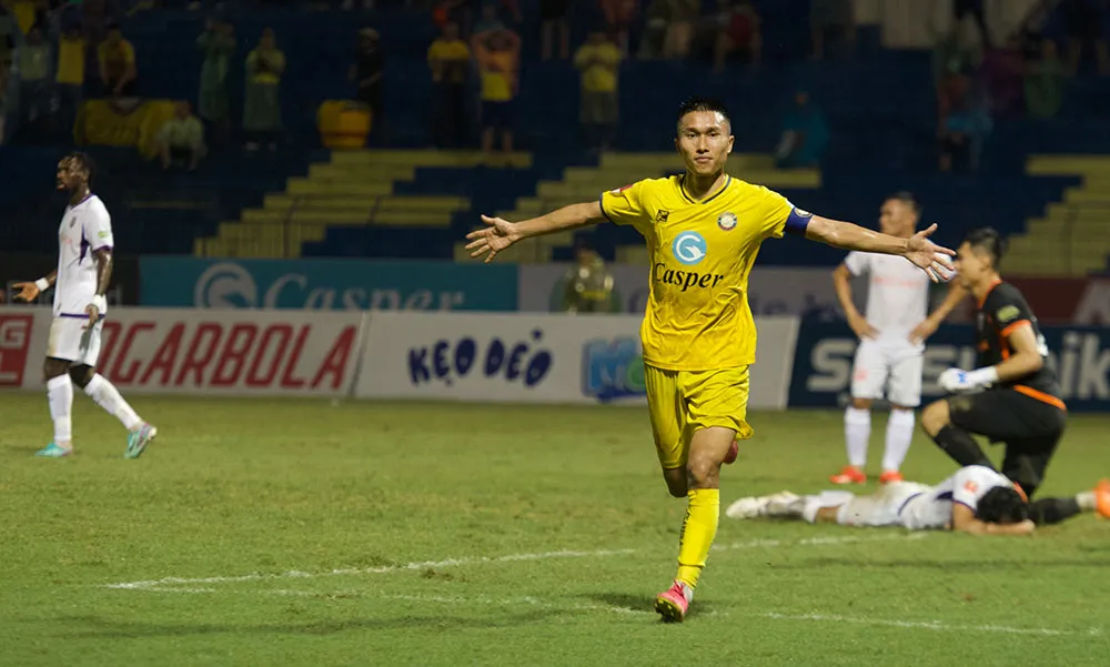 Vòng 18 Night Wolf V.League 1-2023/24: Căng như dây đàn! - Ảnh 3. Vòng 18 Night Wolf V.League 1-2023/24: Căng như dây đàn! - Ảnh 3.