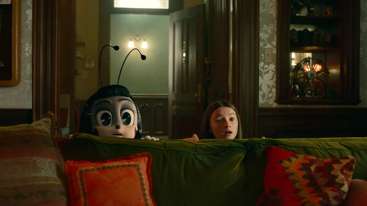 H&eacute; lộ &yacute; tưởng kịch bản th&uacute; vị của phim mới ra mắt &ndash; &ldquo;Những người bạn tưởng tượng&rdquo; - Ảnh 6.