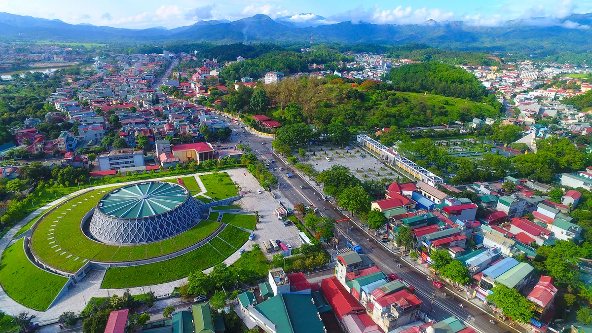 Bảo tàng Chiến thắng lịch sử Điện Biên Phủ: Địa chỉ đỏ giáo dục truyền thống cách mạng - Ảnh 12.