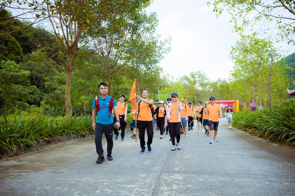 Cả nước đón 8 triệu lượt khách dịp nghỉ lễ 30-4 và 1-5 - Ảnh 3.