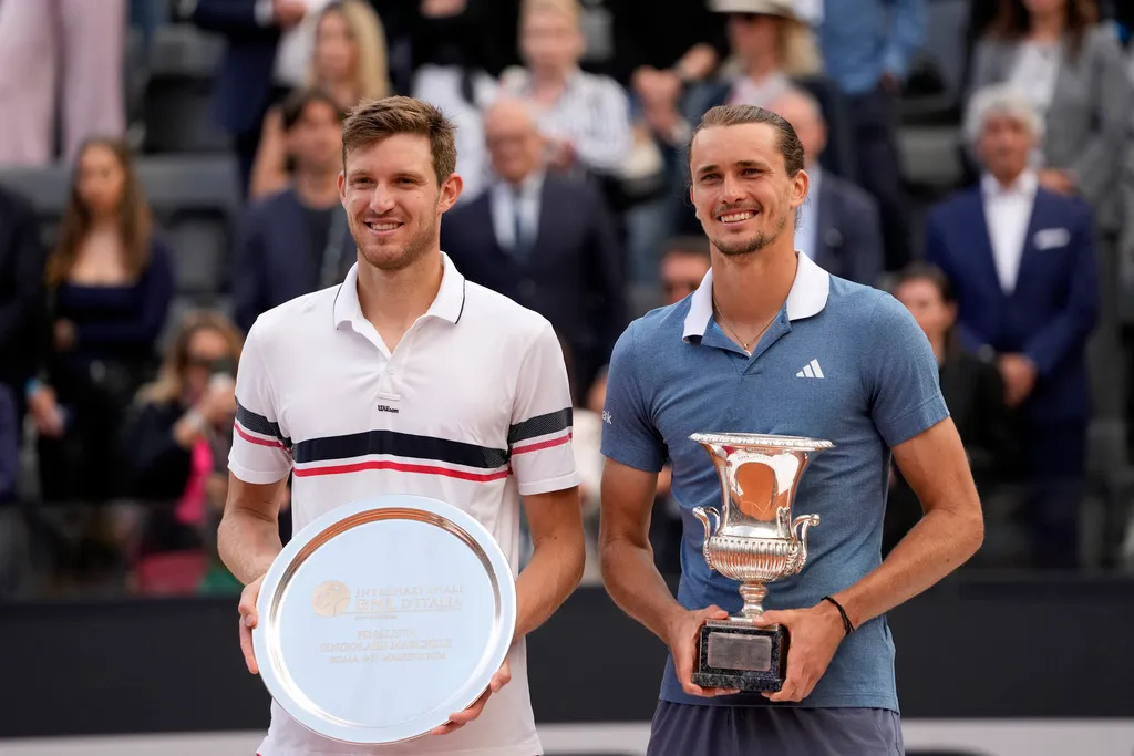 Alexander Zverev vô địch đơn nam giải quần vợt Italia mở rộng 2024 - Ảnh 3. Alexander Zverev vô địch đơn nam giải quần vợt Italia mở rộng 2024 - Ảnh 3.