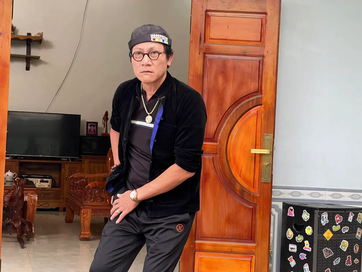 Đi về ph&iacute;a Mặt trời nối s&oacute;ng M&igrave;nh y&ecirc;u nhau, b&igrave;nh y&ecirc;n nh&eacute; - Ảnh 3.