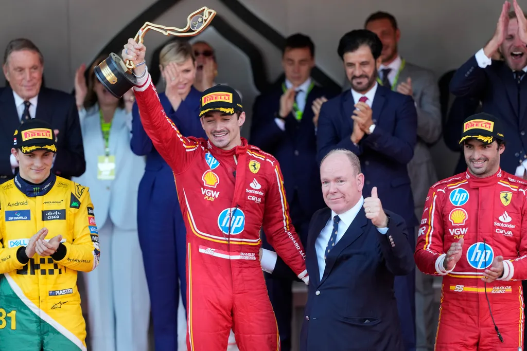 Charles Leclerc giành chiến thắng tại GP Monaco - Ảnh 2.