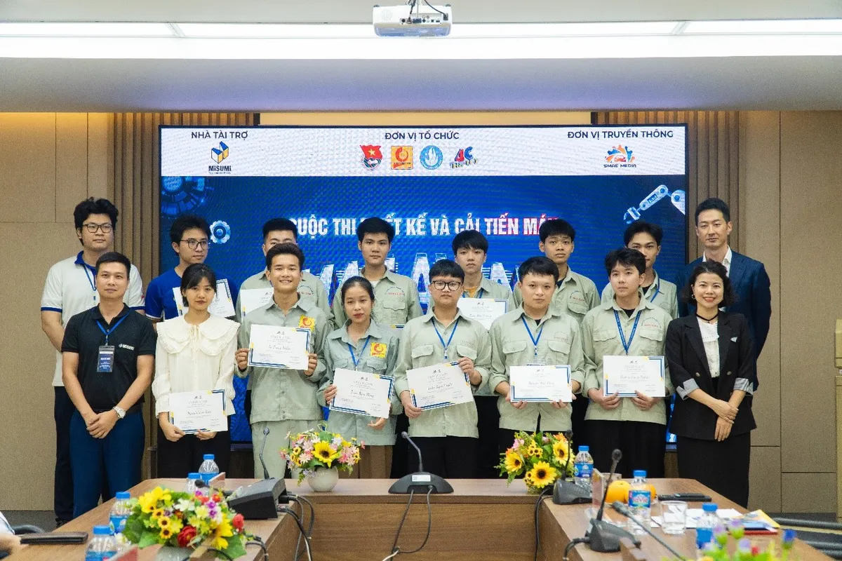 SMAE Award 2024 - S&acirc;n chơi kỹ thuật gi&uacute;p n&acirc;ng cao chất lượng nguồn nh&acirc;n lực kỹ sư tương lai - Ảnh 1.