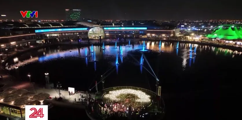 Trình diễn bóng đèn năng lượng mặt trời lớn nhất thế giới - Ảnh 1.