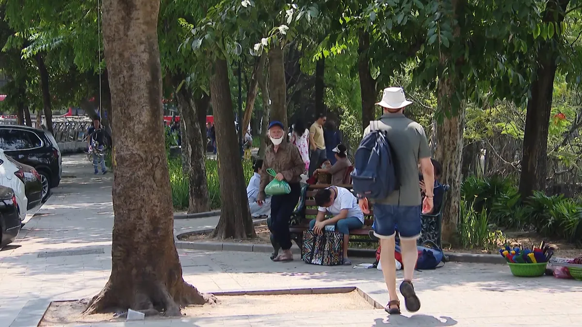 Th&aacute;ng 5, du lịch H&agrave; Nội thu 9.000 tỷ đồng - Ảnh 1.