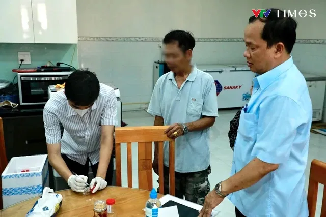 Bên trong tiệm bánh mì Cô Băng nghi khiến gần 500 người ở Đồng Nai bị ngộ độc - Ảnh 8. Bên trong tiệm bánh mì Cô Băng nghi khiến gần 500 người ở Đồng Nai bị ngộ độc - Ảnh 8.