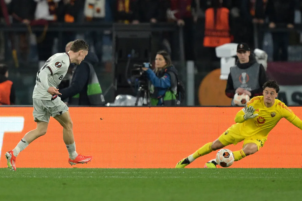 Tiếp tục bất bại, Bayer Leverkusen tạo ưu thế lớn ở bán kết Europa League - Ảnh 1. Tiếp tục bất bại, Bayer Leverkusen tạo ưu thế lớn ở bán kết Europa League - Ảnh 1.