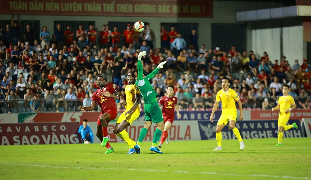 Vòng 16 V.League 2023/24 | CLB Quảng Nam giành chiến thắng trên sân khách - Ảnh 1. Vòng 16 V.League 2023/24 | CLB Quảng Nam giành chiến thắng trên sân khách - Ảnh 1.