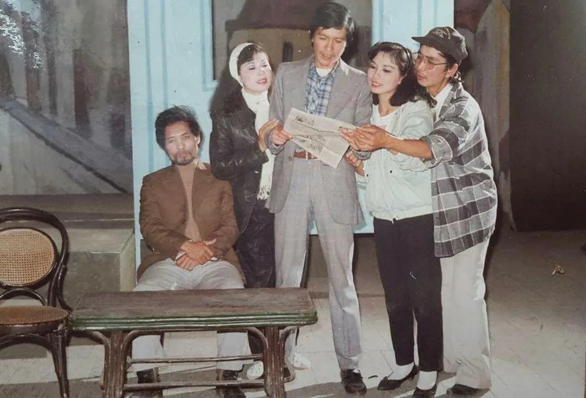 NSND Hương Dung: Kh&ocirc;ng ngừng l&agrave;m việc ở tuổi U70 - Ảnh 1.