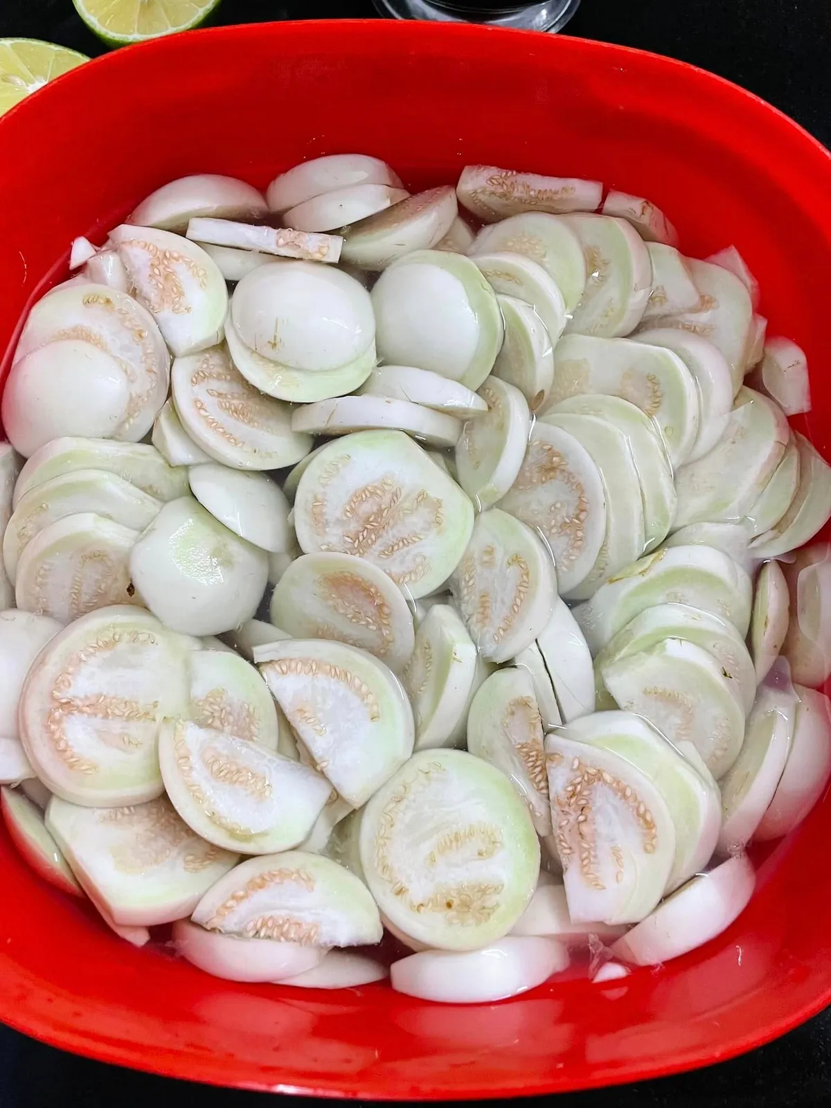 Hướng dẫn c&aacute;ch l&agrave;m c&agrave; muối xổi cho bữa cơm ng&agrave;y H&egrave; - Ảnh 1.