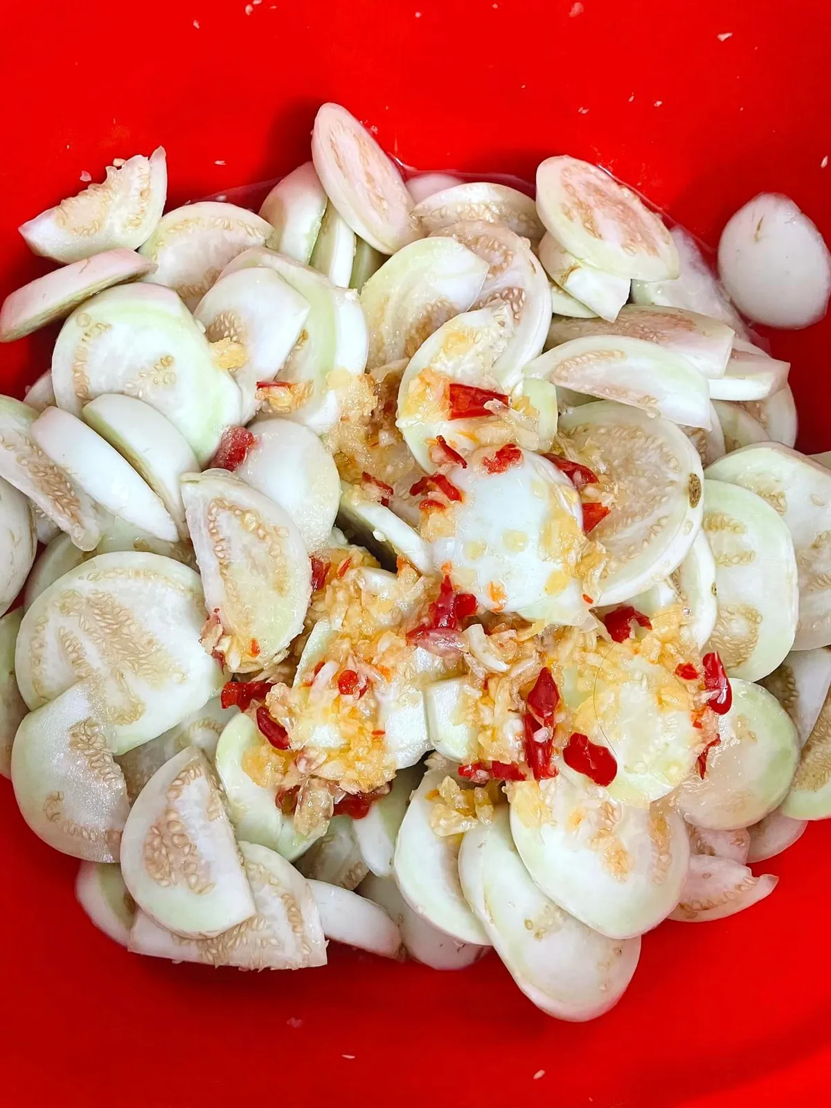 Hướng dẫn c&aacute;ch l&agrave;m c&agrave; muối xổi cho bữa cơm ng&agrave;y H&egrave; - Ảnh 2.