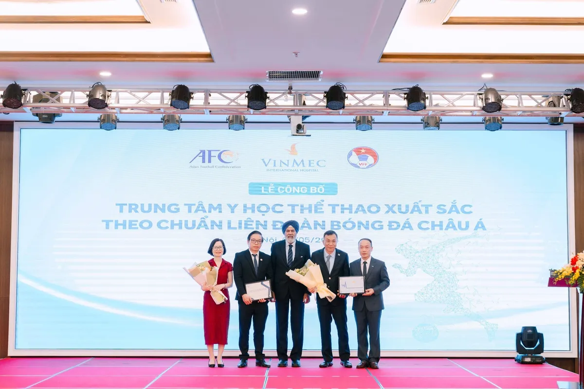 Trung t&acirc;m Y học Thể thao Vinmec được c&ocirc;ng nhận xuất sắc theo chuẩn ch&acirc;u &Aacute; - Ảnh 1.