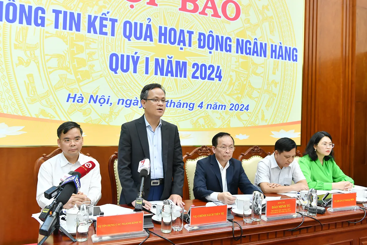 Sẵn sàng bật chế độ can thiệp ngoại tệ khi tỷ giá bất lợi - Ảnh 3.