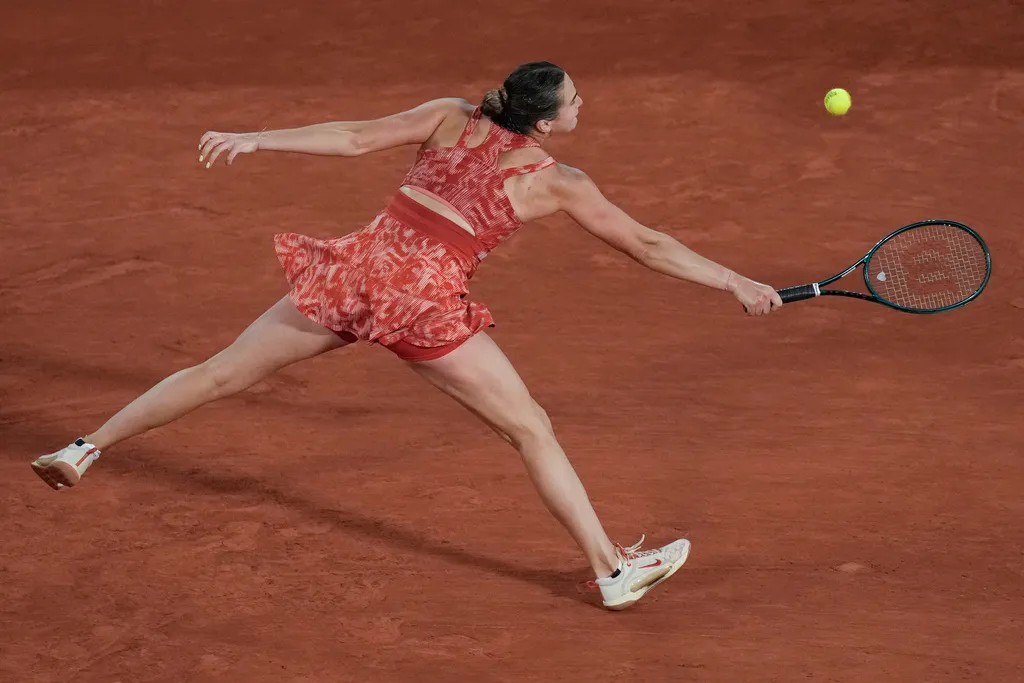 Aryna Sabalenka vào vòng 4 đơn nữ Pháp mở rộng 2024 - Ảnh 2. Aryna Sabalenka vào vòng 4 đơn nữ Pháp mở rộng 2024 - Ảnh 2.