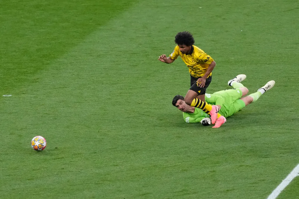 Đánh bại Dortmund, Real Madrid vô địch UEFA Champions League mùa giải 2023/24 - Ảnh 2. Đánh bại Dortmund, Real Madrid vô địch UEFA Champions League mùa giải 2023/24 - Ảnh 2.