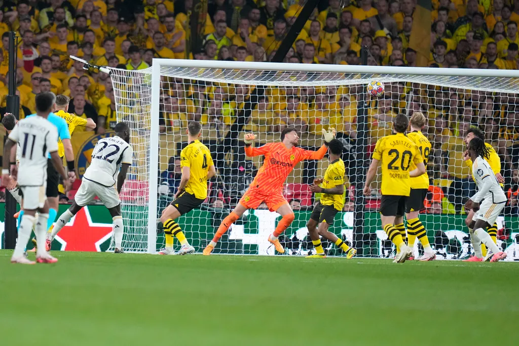 Đánh bại Dortmund, Real Madrid vô địch UEFA Champions League mùa giải 2023/24 - Ảnh 5. Đánh bại Dortmund, Real Madrid vô địch UEFA Champions League mùa giải 2023/24 - Ảnh 5.