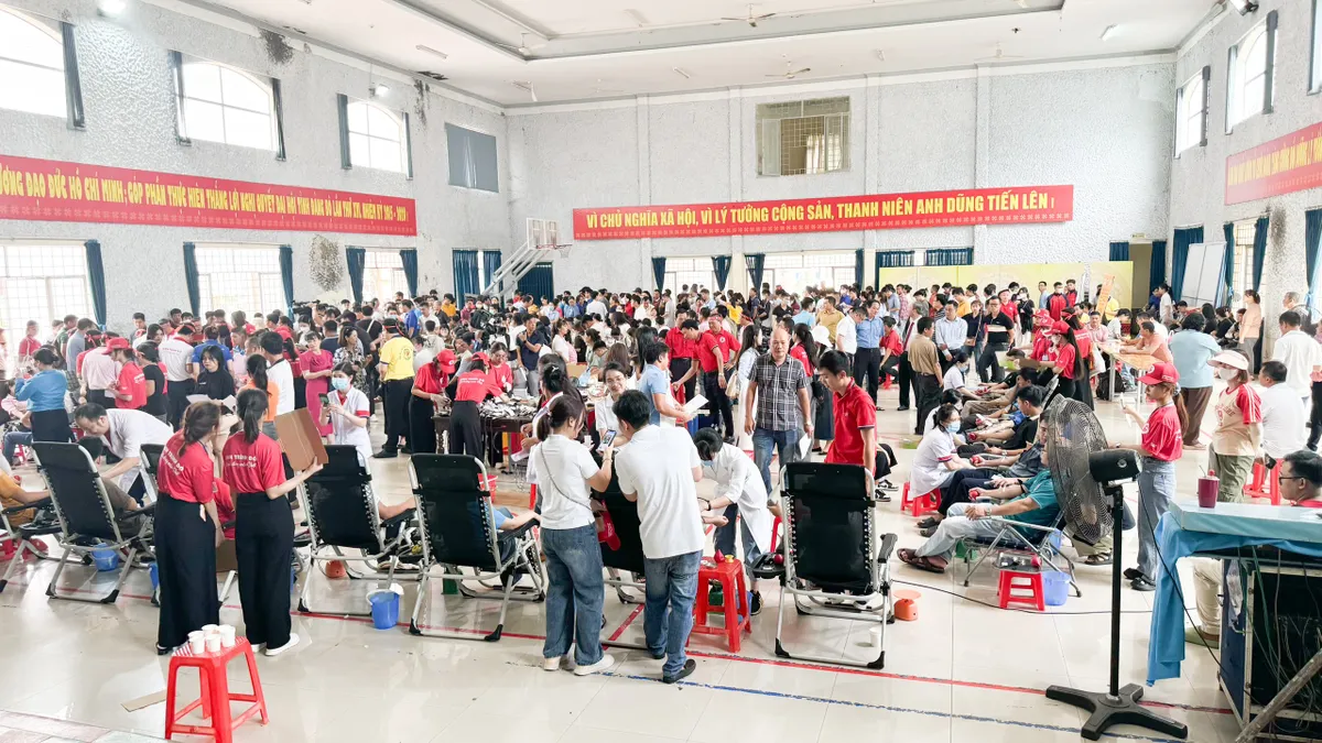 Hành trình Đỏ 2024: Dự kiến tiếp nhận 120.000 đơn vị máu - Ảnh 3. Hành trình Đỏ 2024: Dự kiến tiếp nhận 120.000 đơn vị máu - Ảnh 3.