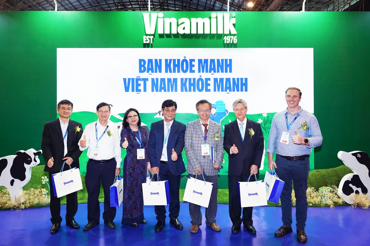 Vinamilk tạo nhiều dấu ấn tại triển l&atilde;m quốc tế ng&agrave;nh sữa 2024 - Ảnh 7.