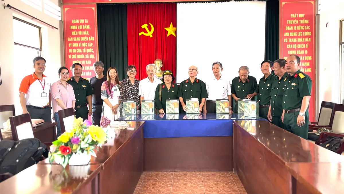Các cựu chiến binh Rừng Sác xúc động khi xem “Chuyến tàu huyền thoại” - Ảnh 3.