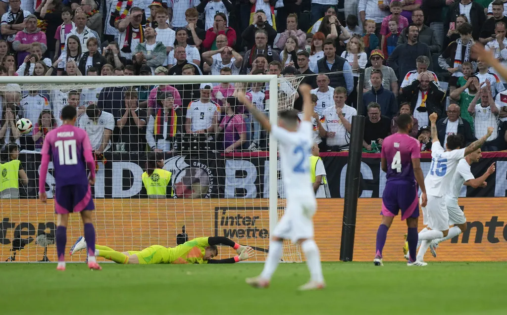 ĐT Đức thắng nhọc nhằn trước thềm Euro 2024 - Ảnh 1. ĐT Đức thắng nhọc nhằn trước thềm Euro 2024 - Ảnh 1.