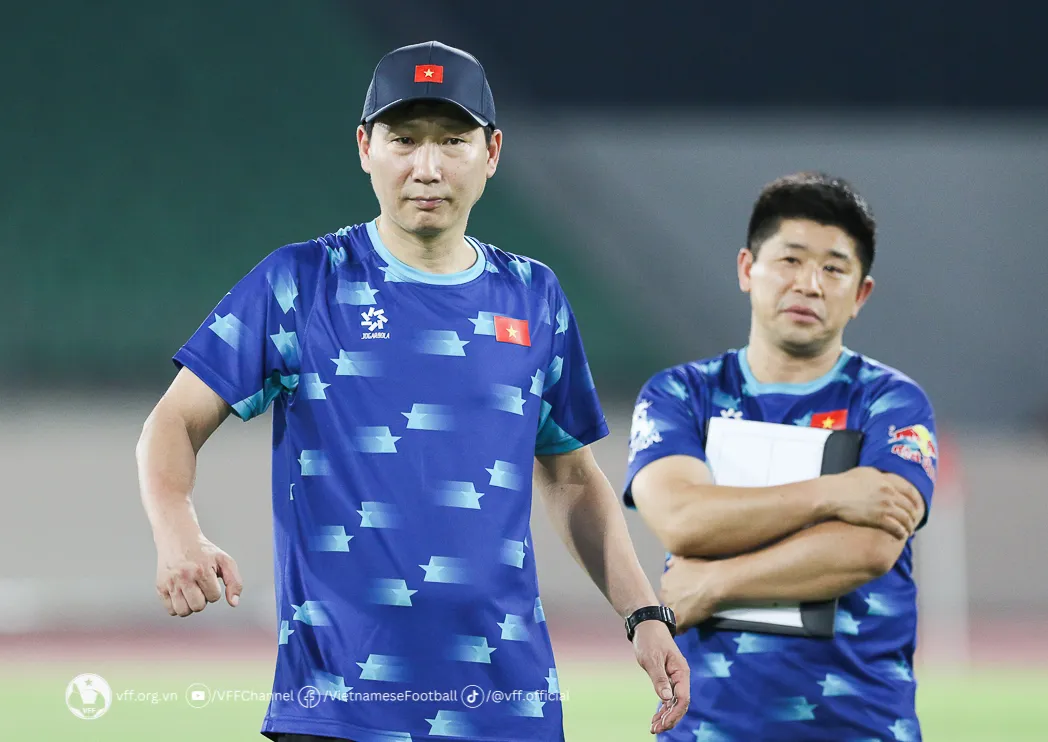 ĐT Việt Nam tập buổi đầu ti&ecirc;n tại Basra, quyết t&acirc;m vượt qua thử th&aacute;ch để gi&agrave;nh chiến thắng - Ảnh 1.