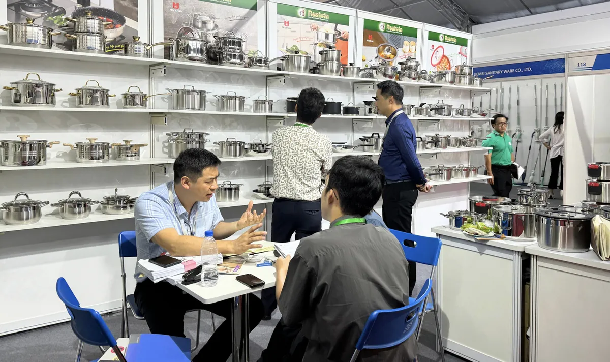 Trải nghiệm m&ocirc; h&igrave;nh triển l&atilde;m O2O chuy&ecirc;n nghiệp, độc đ&aacute;o tại Home Show Vietnam 2024 - Ảnh 2.