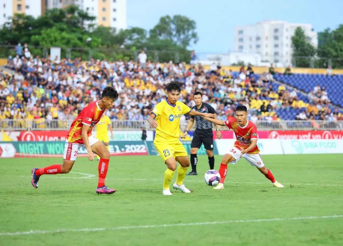 V-League 2024 trở lại: Kỳ vọng một trong những vòng đấu hấp dẫn nhất mùa giải - Ảnh 1. V-League 2024 trở lại: Kỳ vọng một trong những vòng đấu hấp dẫn nhất mùa giải - Ảnh 1.