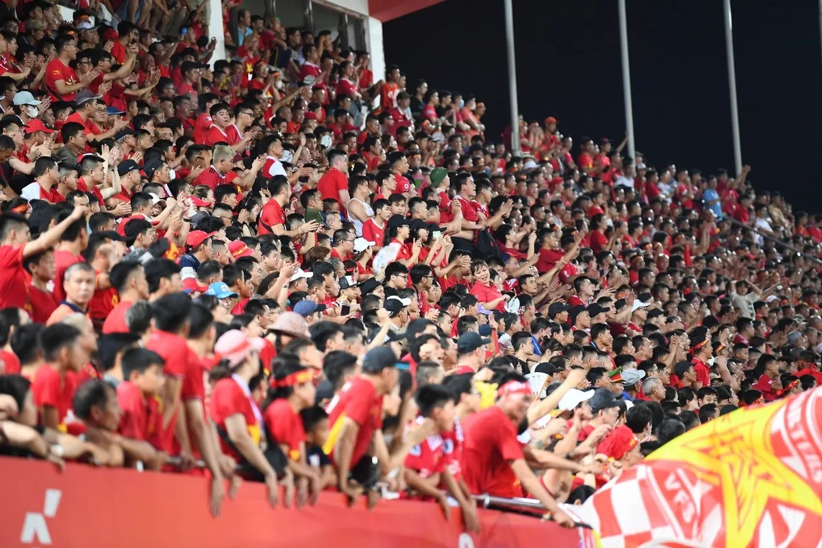V-League 2024 trở lại: Kỳ vọng một trong những vòng đấu hấp dẫn nhất mùa giải - Ảnh 5. V-League 2024 trở lại: Kỳ vọng một trong những vòng đấu hấp dẫn nhất mùa giải - Ảnh 5.