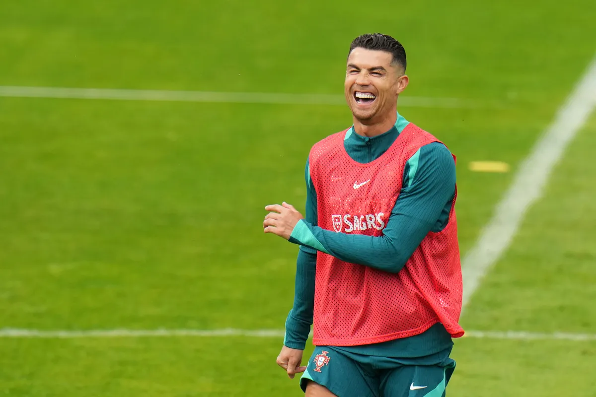 Lịch thi đấu và trực tiếp Euro 2024 hôm nay trên VTV: Đợi chờ Ronaldo và Bồ Đào Nha - Ảnh 2. Lịch thi đấu và trực tiếp Euro 2024 hôm nay trên VTV: Đợi chờ Ronaldo và Bồ Đào Nha - Ảnh 2.