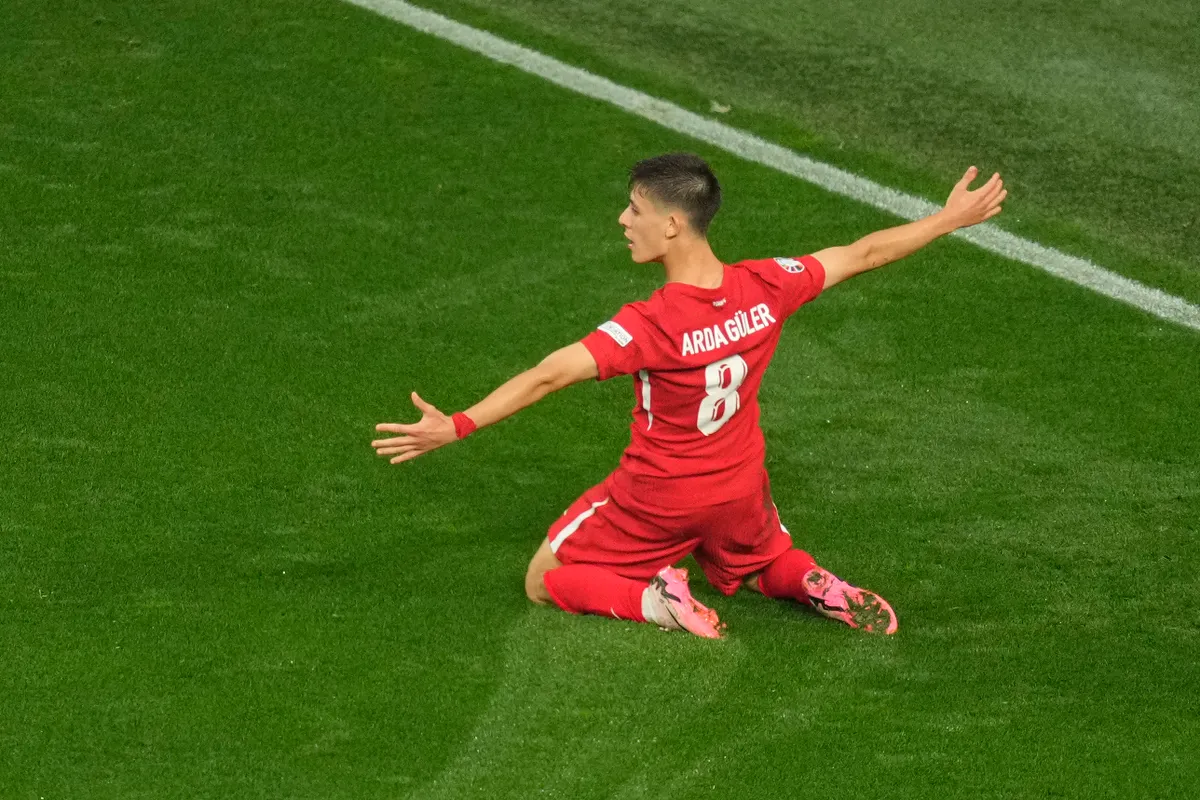 Arda Güler tỏa sáng tại Euro 2024 - Ảnh 1. Arda Güler tỏa sáng tại Euro 2024 - Ảnh 1.