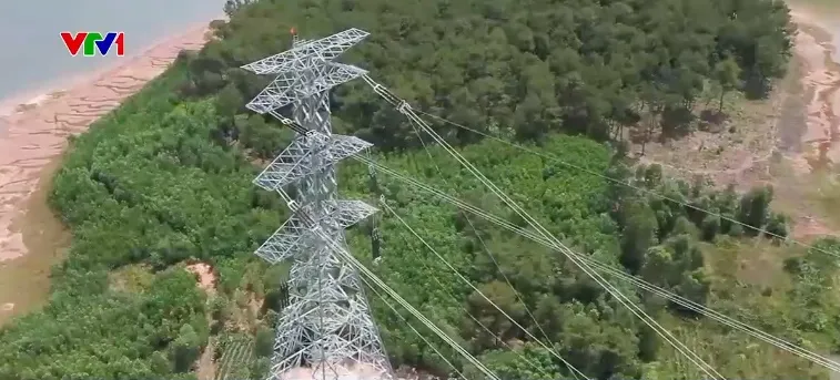 “Chạy đua” trên công trường đường dây 500kV mạch 3 - Ảnh 2.