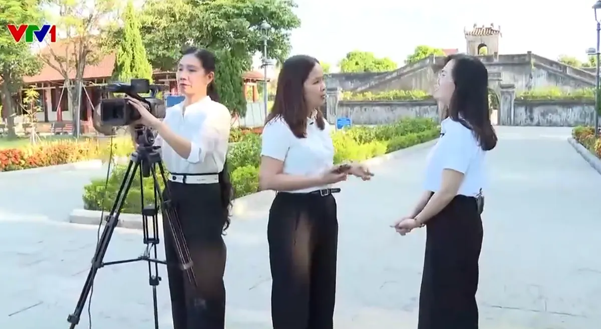 Ng&agrave;y mới c&ugrave;ng những ph&aacute;t thanh vi&ecirc;n cơ sở - Ảnh 2.