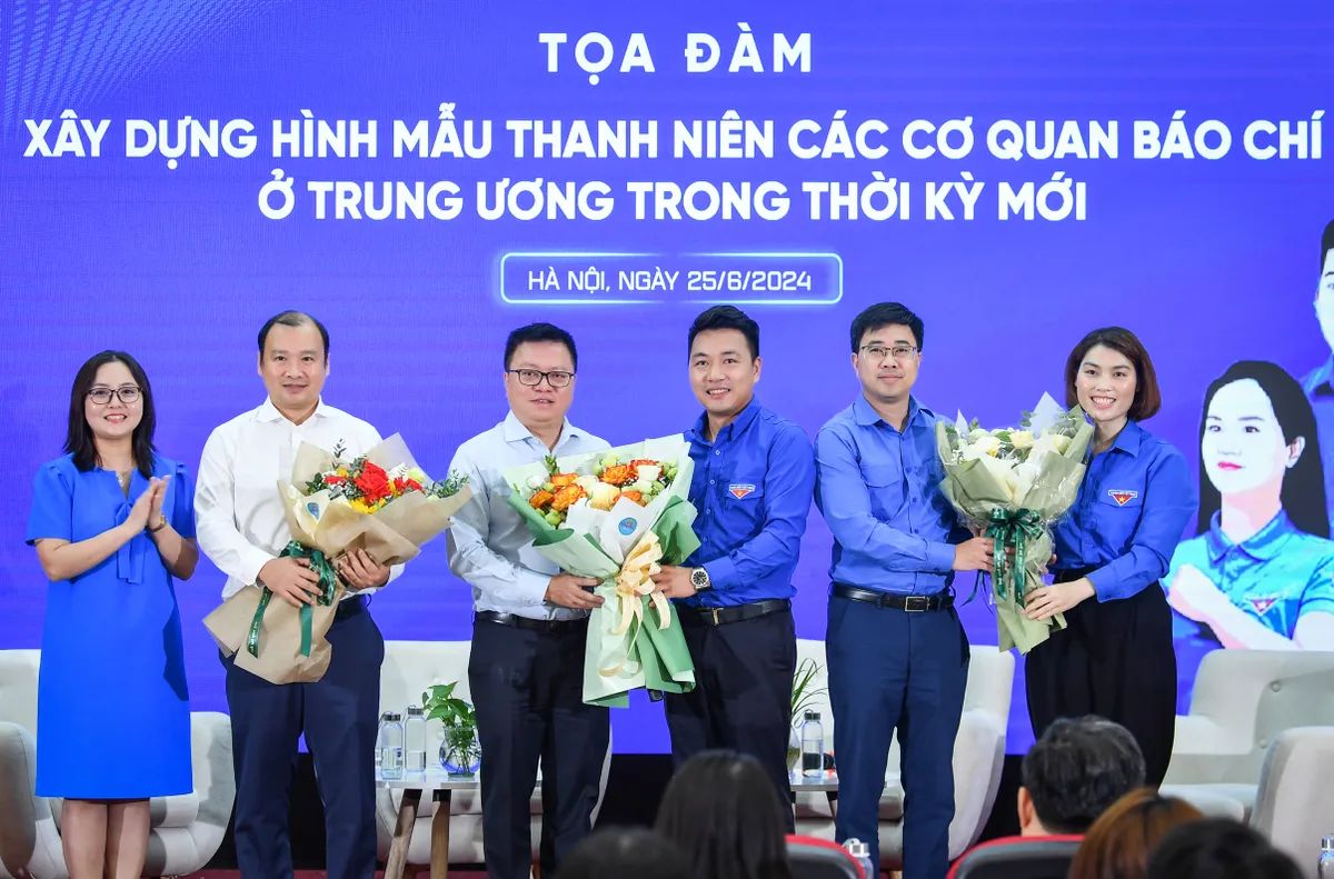 Xây dựng hình mẫu thanh niên các cơ quan báo chí Trung ương thời kỳ mới - Ảnh 9.