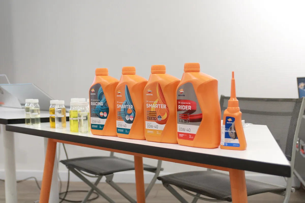 Workshop thợ m&aacute;y v&agrave; dầu nhớt Repsol chinh phục sức mạnh c&ocirc;ng nghệ GP - Ảnh 2.