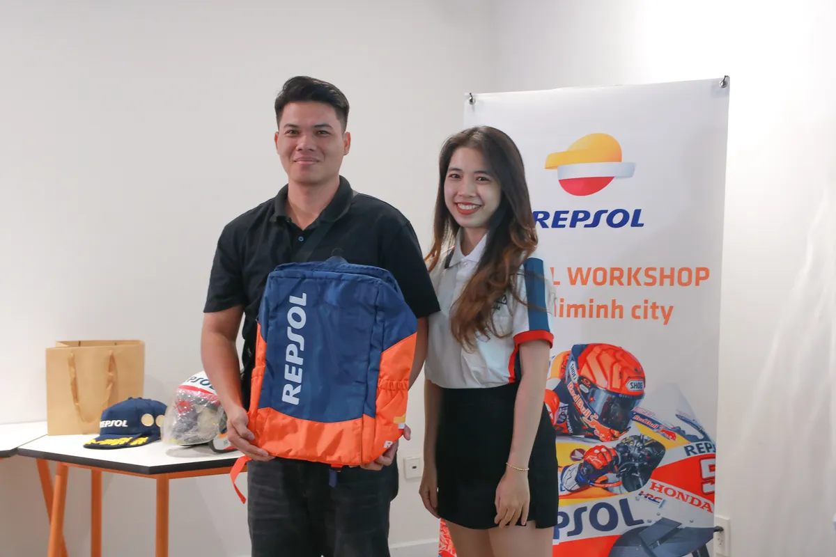 Workshop thợ m&aacute;y v&agrave; dầu nhớt Repsol chinh phục sức mạnh c&ocirc;ng nghệ GP - Ảnh 5.