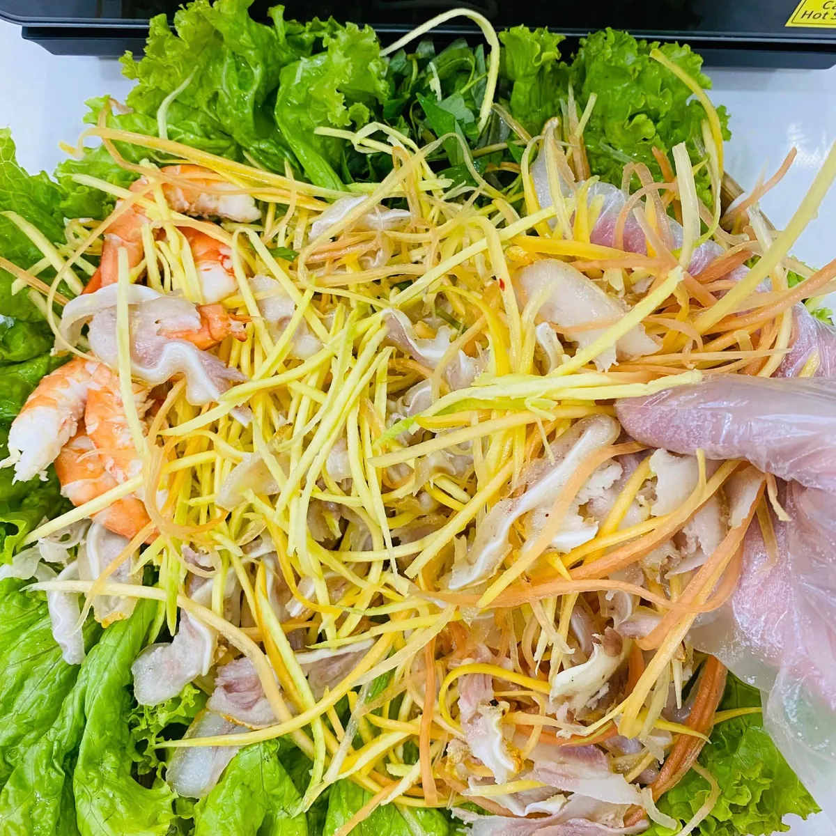 Hướng dẫn l&agrave;m nộm đu đủ tai heo  - Ảnh 3.