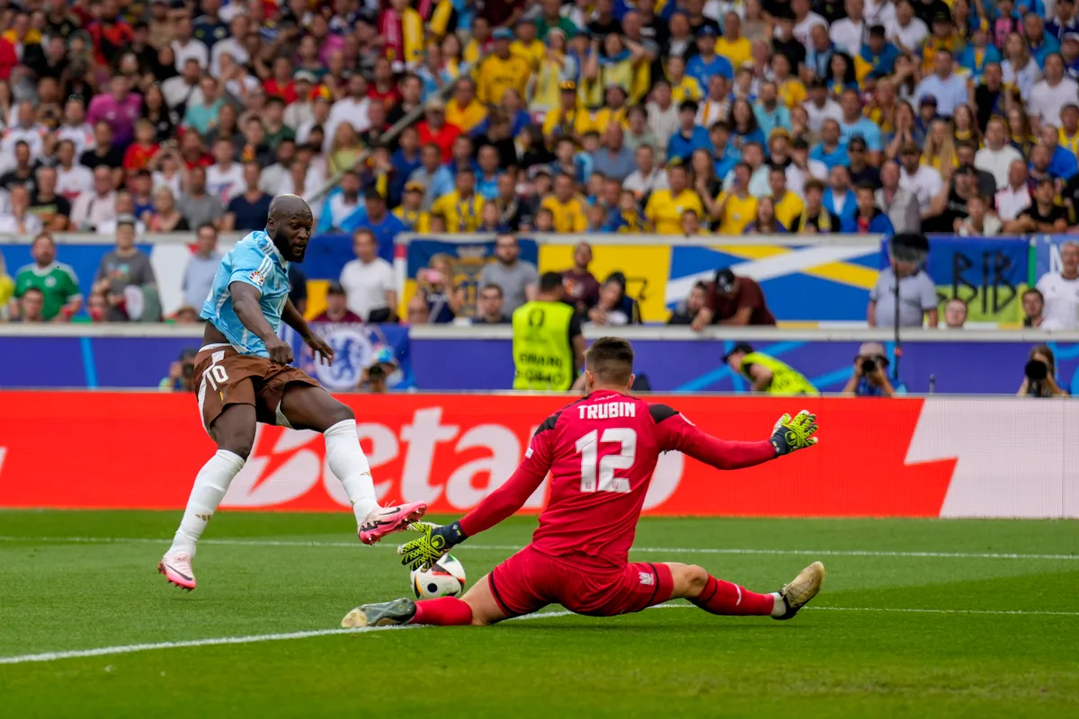 Lukaku sẽ lập kỷ lục tệ nhất lịch sử Euro nếu tịt ngòi trước Pháp - Ảnh 1. Lukaku sẽ lập kỷ lục tệ nhất lịch sử Euro nếu tịt ngòi trước Pháp - Ảnh 1.