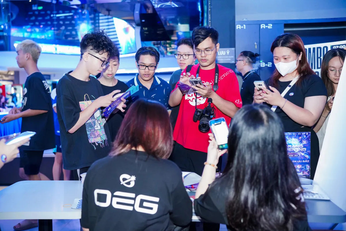 Sân chơi đẳng cấp cho game thủ đi kèm nền tảng đào tạo KOLs hàng đầu Việt Nam - Ảnh 1. Sân chơi đẳng cấp cho game thủ đi kèm nền tảng đào tạo KOLs hàng đầu Việt Nam - Ảnh 1.