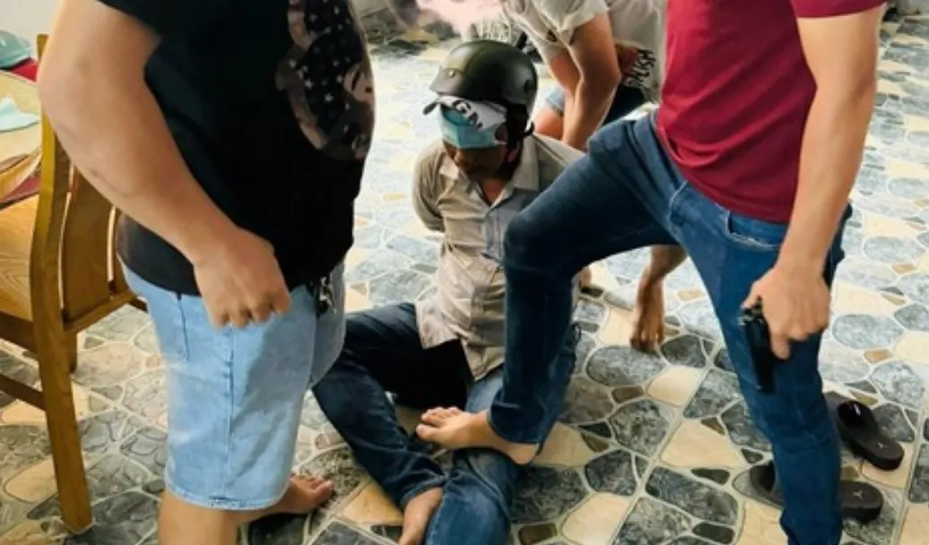 TP Hồ Ch&iacute; Minh: Bắt giữ băng nh&oacute;m trộm cắp, ti&ecirc;u thụ xe gian li&ecirc;n tỉnh - Ảnh 1.